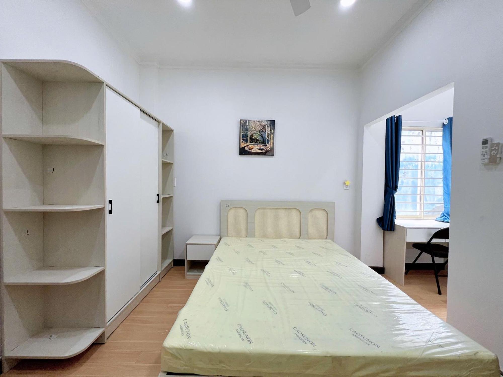 Apartment 44h Dinh Cong Trang *